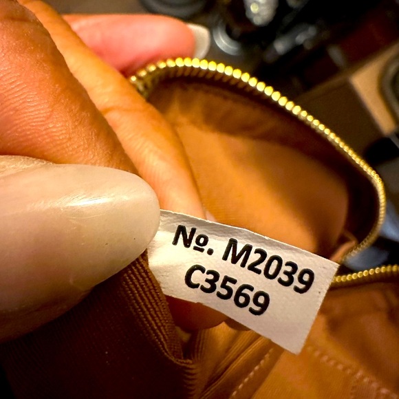 🎁⭐️Coach Signature Brown and Pink Crossbody Bag with Playful Print - Picture 13 of 14